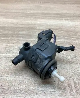 Nissan Primera Headlight level adjustment motor 26056BU000 007878