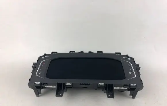 Volkswagen Tiguan Speedometer (instrument cluster) 5NA920790D
