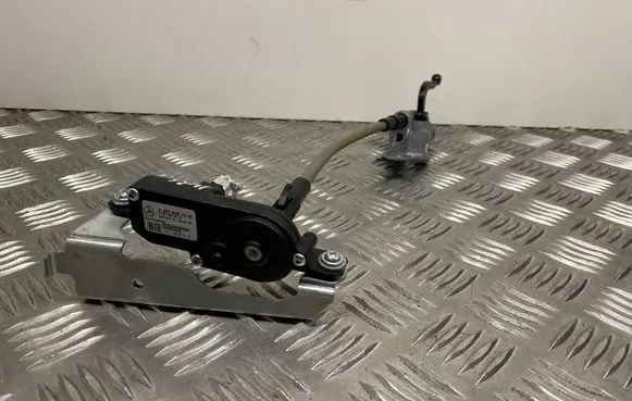 Mercedes-Benz R W251 Vent window/glass motor A2518201842