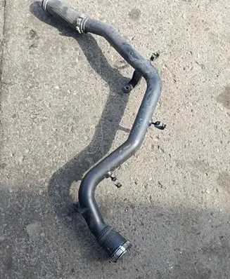 Audi Q7 4L Intercooler hose/pipe 7L6145795AE 7L6145770M