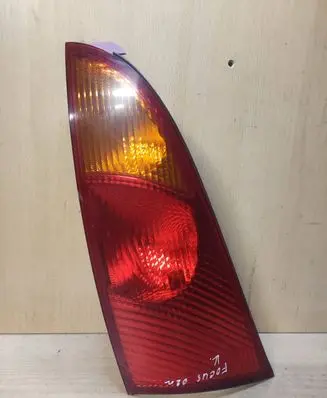 Ford Focus Rear/tail lights 1M5113405