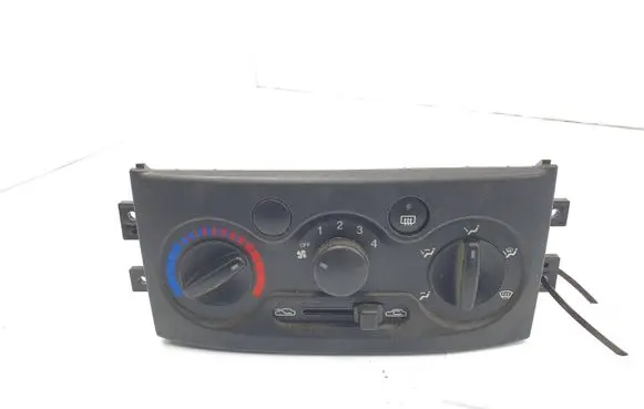 Chevrolet Kalos Climate control/heater control trim 