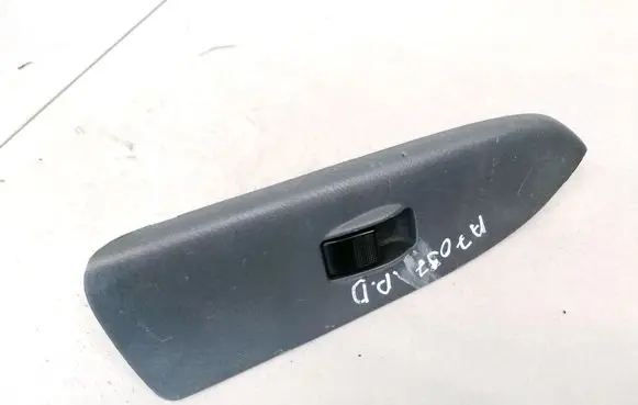 Mazda 323 Electric window control switch