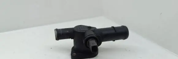 Audi A3 S3 8P Engine coolant pipe/hose 06A121133AL
