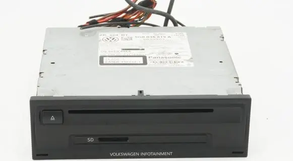 Volkswagen Golf VII Radio/CD/DVD/GPS head unit 5G0035819A