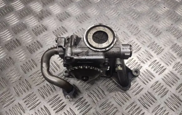 Audi A6 S6 C5 4B Oil pump 059115105G 670815781