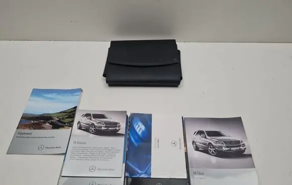 Mercedes-Benz ML W166 Owners service history hand book 