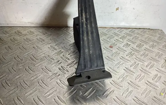 BMW 6 F06 Gran coupe Accelerator throttle pedal 35426859999