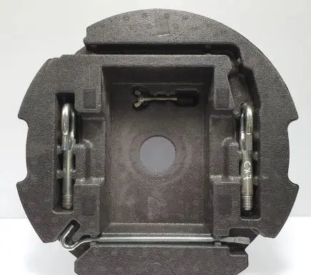 Mazda CX-7 Spare wheel section trim 4468802