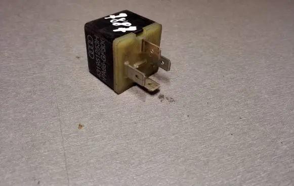 Audi A6 S6 C5 4B Other relay 431951253H
