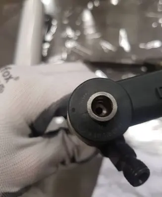 Mercedes-Benz C W203 Fuel injector 0445110025 A6110700989