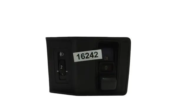 BMW 5 E34 Fog light switch 8110498
