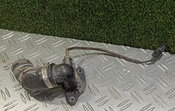 Mercedes-Benz Citan W415 Engine coolant pipe/hose 147138491R
