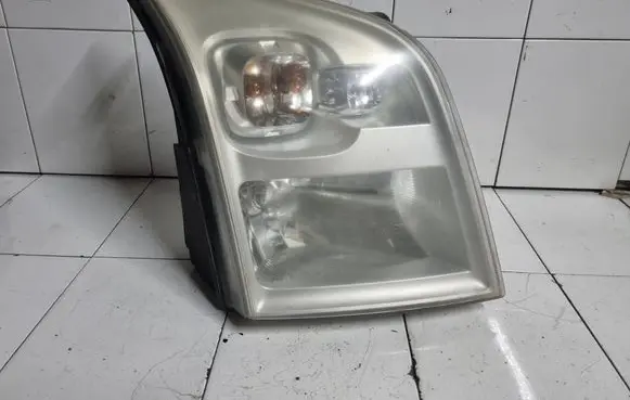 Ford Transit Headlight/headlamp 6C1113W029 10090748