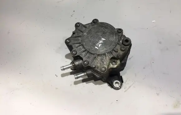 Audi A3 S3 8P Vacuum pump 03G145209