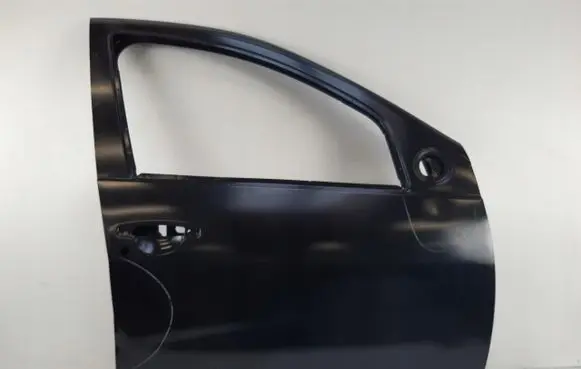 Dacia Sandero Front door