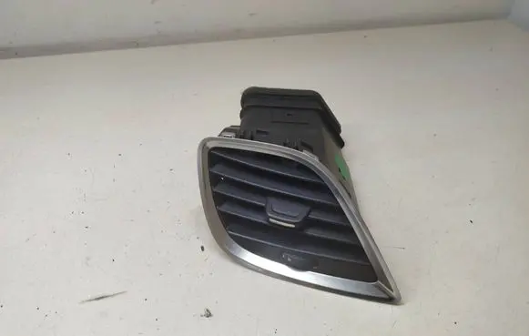 Opel Mokka Dashboard side air vent grill/cover trim 95245316