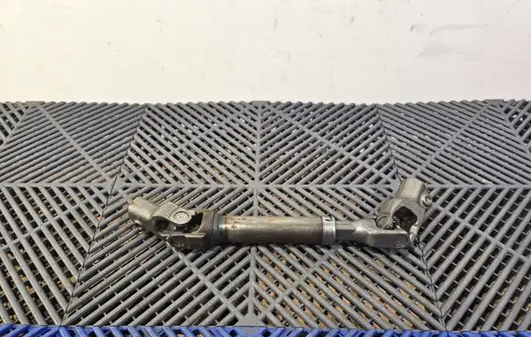 Toyota C-HR I Steering column universal joint