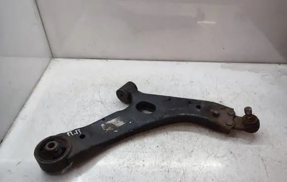 KIA Sportage Front control arm