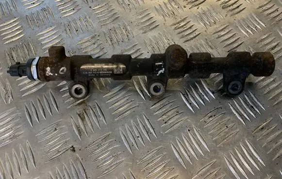 Renault Trafic II (X83) Fuel main line pipe 0445214196