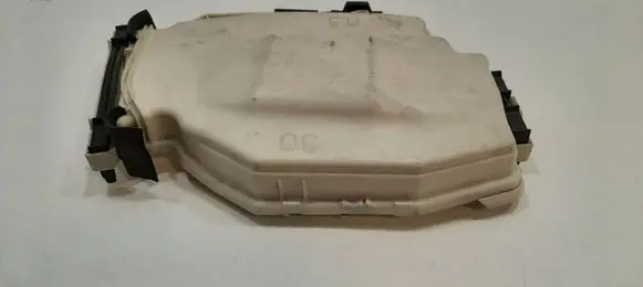 BMW 3 E90 E91 Fuse box cover 7544577 12907544577