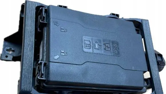 Cadillac Escalade IV Fuse box set 84017672
