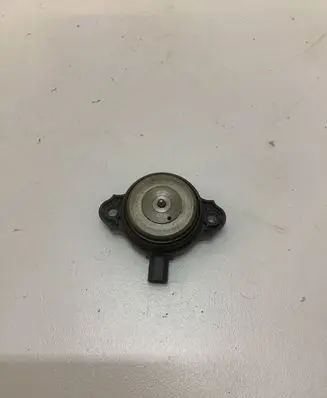 BMW 3 F30 F35 F31 Camshaft vanos timing valve 7593719