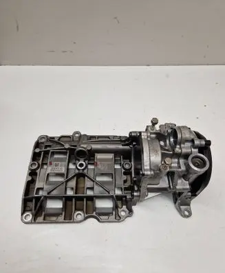 BMW 5 F10 F11 Oil pump 7810823 12082400631