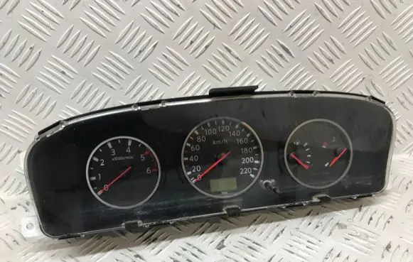 Nissan X-Trail T30 Speedometer (instrument cluster) EQ370FK EQ370
