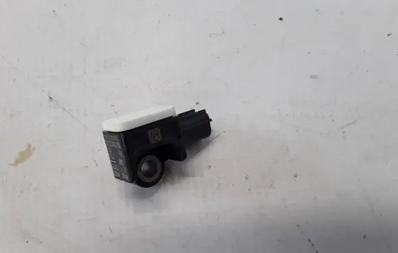 Volvo V60 Airbag deployment crash/impact sensor 31334336