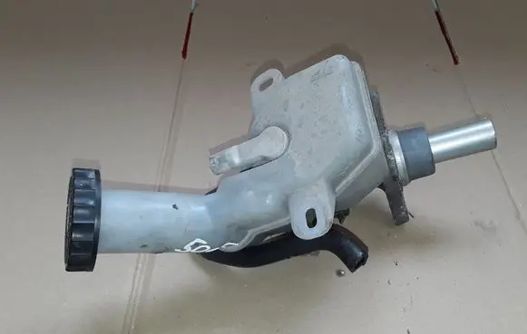 Citroen C-Crosser Master brake cylinder 03350890021