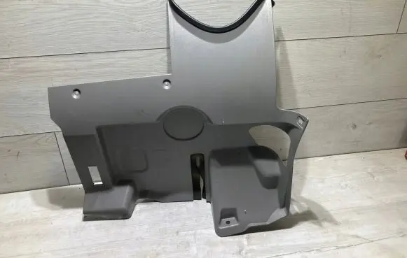 Dashboard lower bottom trim panel