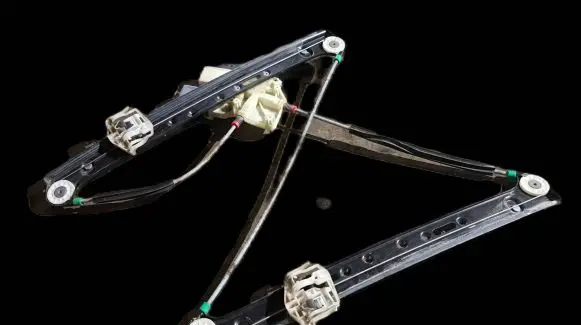 BMW X3 E83 Front door window regulator motor 69259631 S007083005