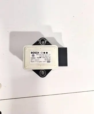 Audi A4 S4 B8 8K ESP acceleration yaw rate sensor 8K0907637D 0265005740