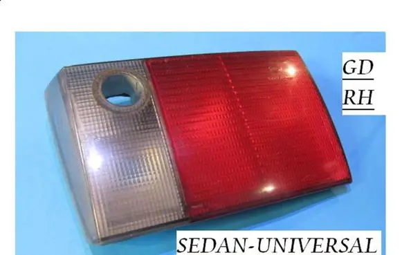 Audi A6 S6 C4 4A Tailgate rear/tail lights 4A0945094