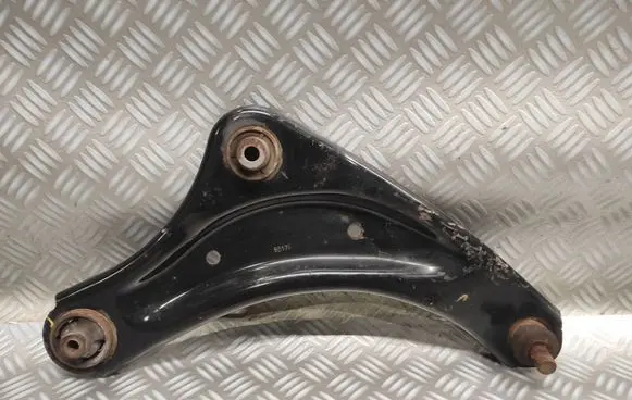 Nissan Juke I F15 Front lower control arm/wishbone