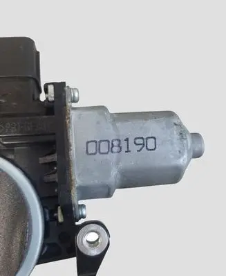 Subaru Outback Front door window regulator with motor