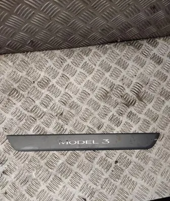 Tesla Model 3 Front sill trim cover 150476300c