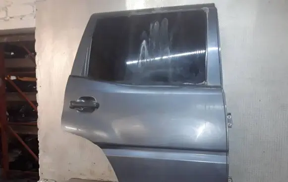 Ford Maverick Rear door 
