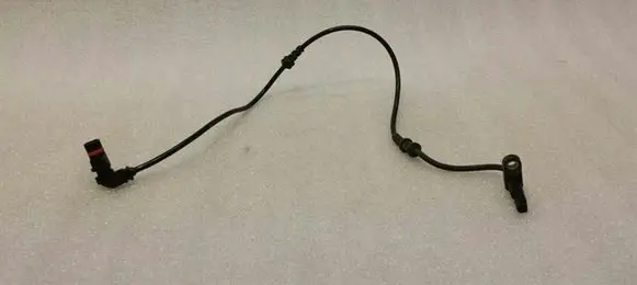 Mercedes-Benz E C207 W207 ABS brake wheel speed sensor A2075400017