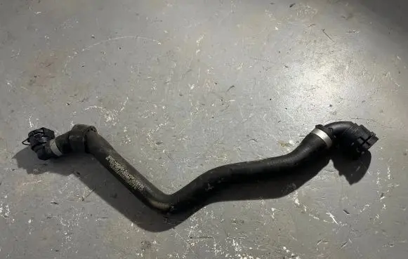 Mercedes-Benz GLC X253 C253 Engine coolant pipe/hose A2535010584