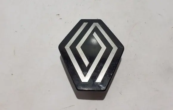 Renault 5 E-Tech Manufacturer badge logo/emblem 628901466R