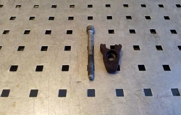 Jaguar XF X250 Fuel Injector clamp holder