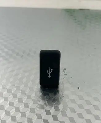 Honda HR-V USB socket connector 