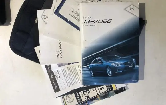 Mazda 6 User manual 8DL2EA13F