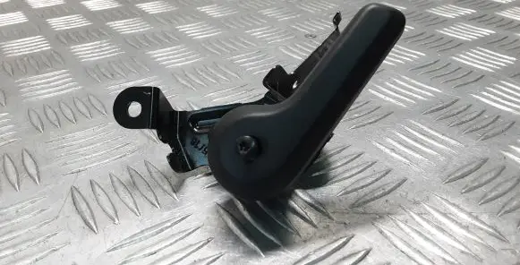 Volvo XC40 Engine bonnet (hood) release handle 31479764 32234306