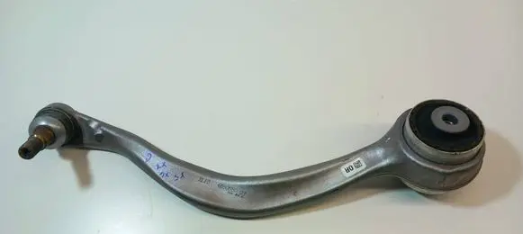 BMW X7 G07 Front lower control arm/wishbone 6893550