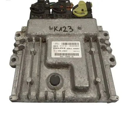 Ford Kuga II Engine control unit/module DV4112A650AG 28393837
