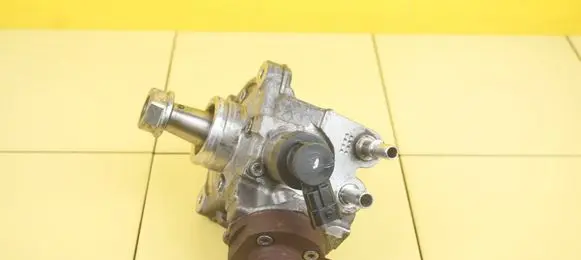 Opel Insignia B Fuel injection high pressure pump 0445010703 B20DTH