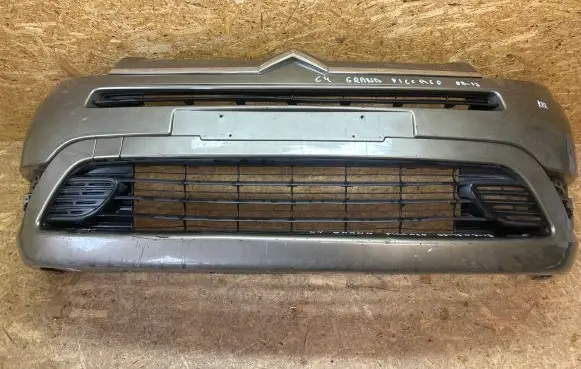 Citroen C4 Grand Picasso Front bumper 9654196177